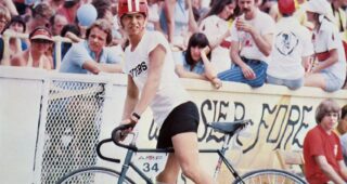 Breaking Away : photo
