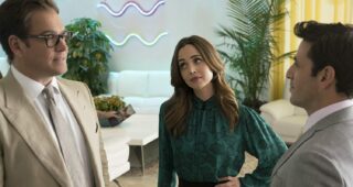 Bull : photo, Eliza Dushku