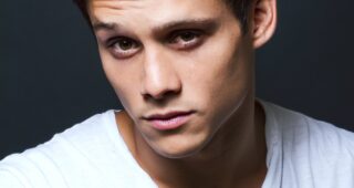 Timothy Granaderos : Photo officielle