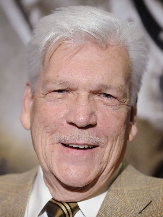 Tom Atkins : Photo officielle