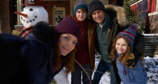 Les Chroniques de Noël : photo, Darby Camp, Judah Lewis, Kimberly Williams-Paisley, Oliver Hudson