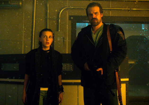 Stranger Things saison 2 : photo, Millie Bobby Brown, David Harbour, David Harbour