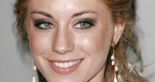 Jennifer Holland (II) : Photo officielle