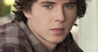 Charlie McDermott : Photo officielle