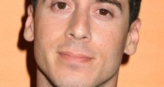 Kirk Acevedo : Photo officielle