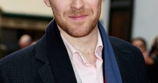 John Heffernan : Photo officielle