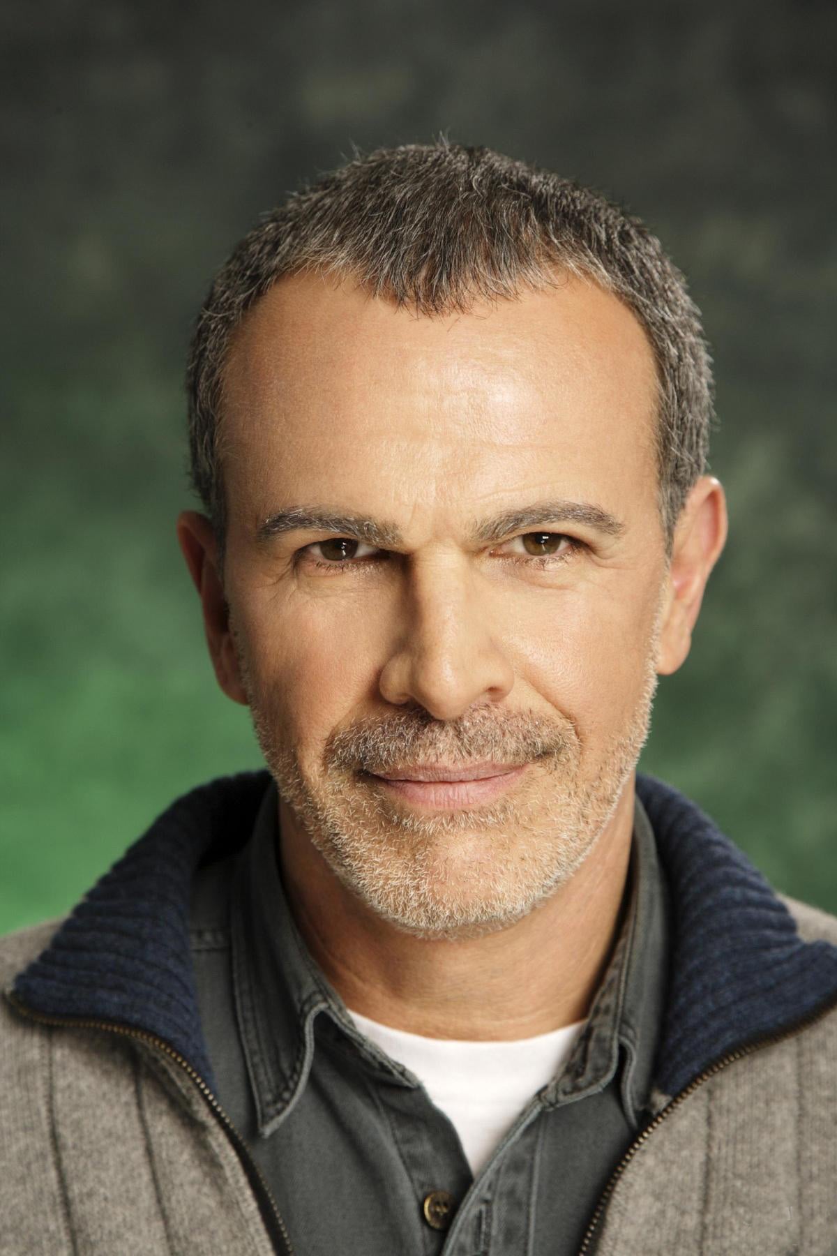 Tony Plana : Photo officielle