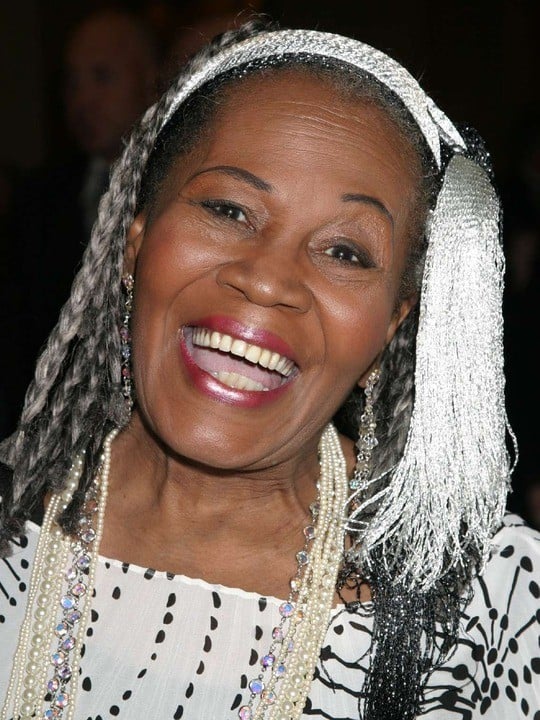 Irma P. Hall : Photo officielle