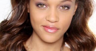 Reign Edwards : Photo officielle