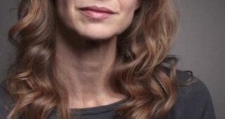 Laura Cayouette : Photo officielle