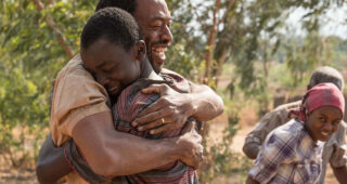 Le garçon qui dompta le vent : Photo Maxwell Simba, Chiwetel Ejiofor