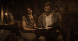 The Endless : photo, Aaron Moorhead