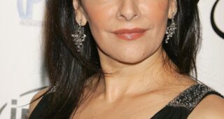 Marina Sirtis : Photo officielle