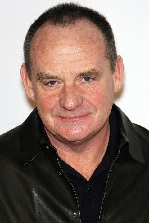 Paul Guilfoyle (II) : Photo officielle