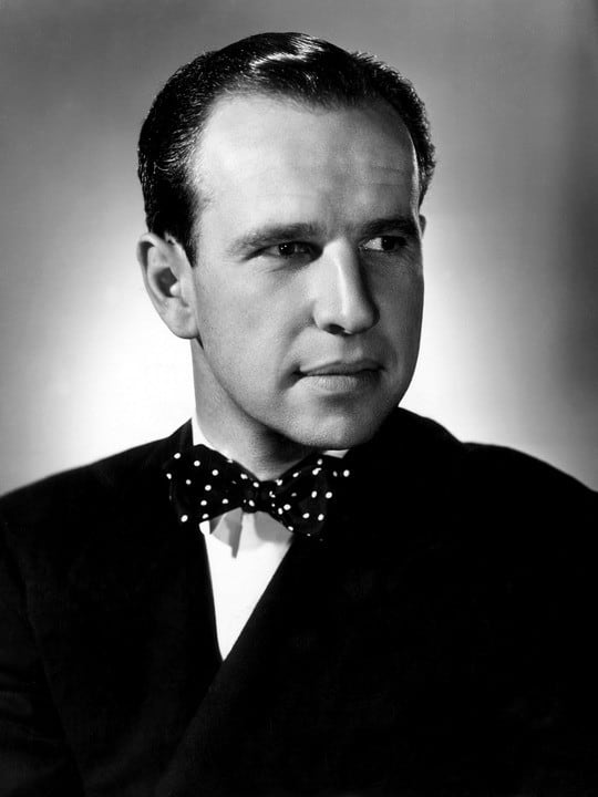 Hume Cronyn : Photo officielle