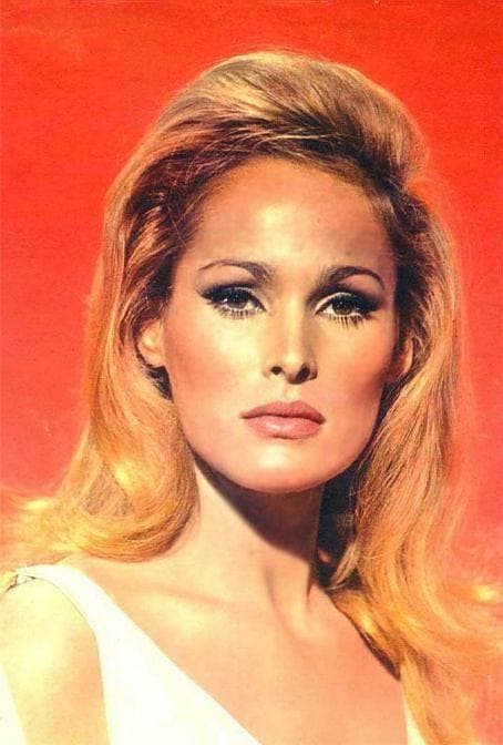 Ursula Andress : Photo officielle
