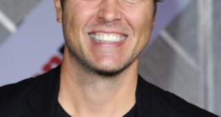 Mark Steven Johnson : Photo officielle