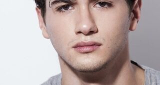Alex Fitzalan : Photo officielle