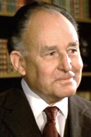Geoffrey Keen : Photo officielle