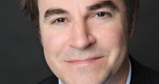 Roger Bart : Photo officielle