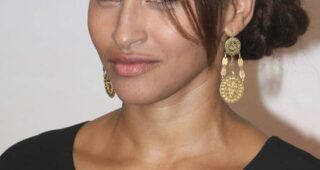 Léonie Simaga : Photo officielle