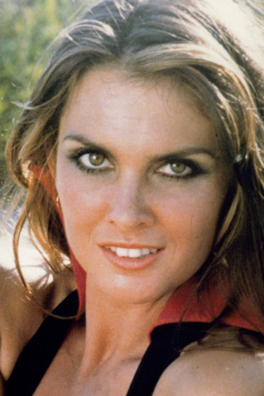 Caroline Munro : Photo officielle