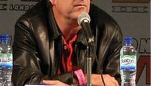 Adrian Hodges : Photo officielle