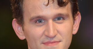 Harry Melling : Photo officielle