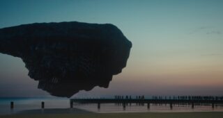 Captive State : photo