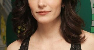 Bitsie Tulloch : Photo officielle