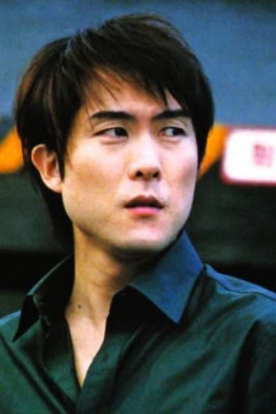 Takehito Koyasu : Photo officielle