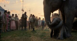 Dumbo : photo, Danny DeVito, Deobia Oparei