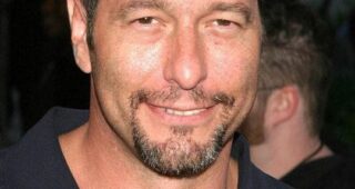 Ken Kirzinger : Photo officielle