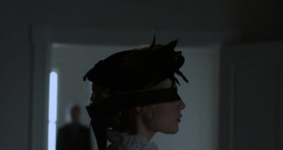 I Am the Pretty Thing That Lives in the House : photo