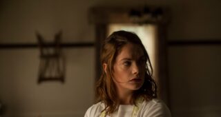 I Am the Pretty Thing That Lives in the House : photo, Ruth Wilson