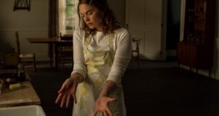I Am the Pretty Thing That Lives in the House : photo, Ruth Wilson