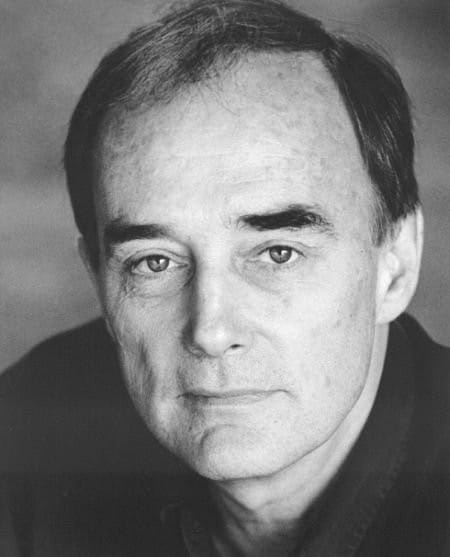 Garrick Hagon : Photo officielle