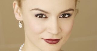 Samaire Armstrong : Photo officielle