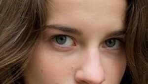 Rebecca Marder : Photo officielle