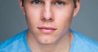 Jake Manley : Photo officielle