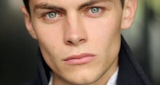 Freddy Carter : Photo officielle