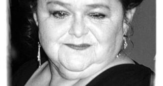 Zelda Rubinstein : Photo officielle