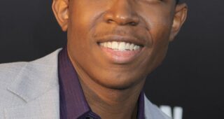 Denzel Whitaker : Photo officielle