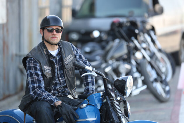 photo, Charlie Hunnam