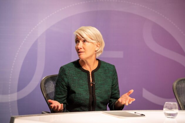 photo, Emma Thompson