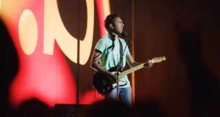 Yesterday : photo, Himesh Patel