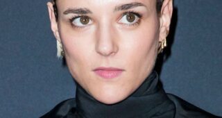 Jehnny Beth : Photo officielle