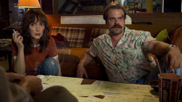 photo, David Harbour, Winona Ryder