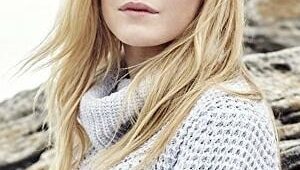 Harriet Dyer : Photo officielle