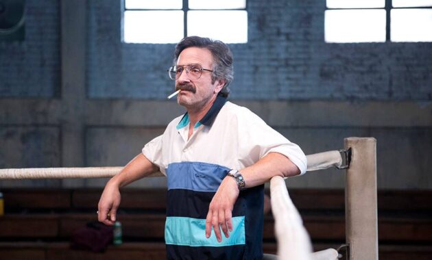GLOW : Photo Marc Maron